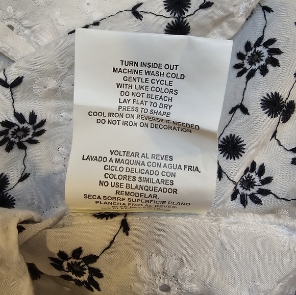 Taylor & Sage Embroidered Lightweight Tank Top Size XXS - Picture 7 of 8